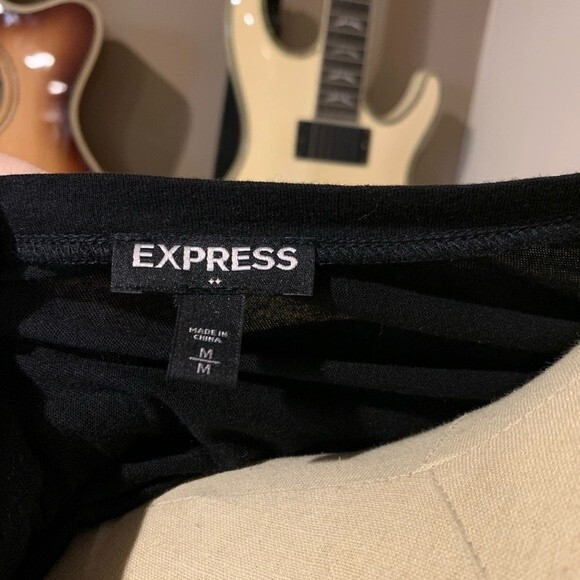 Express size medium scoop neck tank top with sequin hearts - Picture 5 of 5